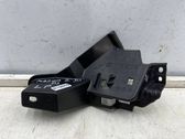 Front bumper mounting bracket