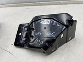Fender mounting bracket