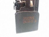 Cerradura de capó