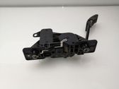 Accelerator throttle pedal