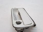 Manecilla externa puerta delantera
