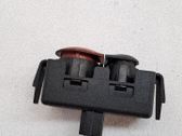 Botón interruptor de luz de peligro
