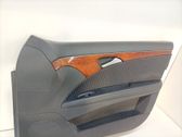 Moldura del tarjetero de la puerta trasera
