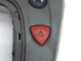 Botón interruptor de luz de peligro