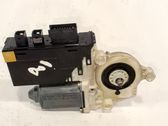 Motor del regulador de la ventanilla de la puerta delantera