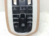 Panel oświetlenia wnętrza kabiny