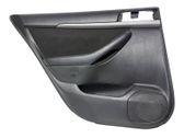 Moldura del tarjetero de la puerta trasera