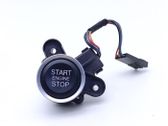 Bouton poussoir de démarrage du moteur