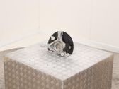 Front wheel hub spindle knuckle