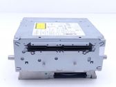 Radio / CD-Player / DVD-Player / Navigation