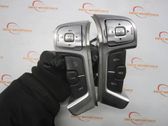 Steering wheel buttons/switches