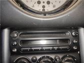 Radio/CD/DVD/GPS-pääyksikkö