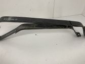 Fuel tank mounting bracket