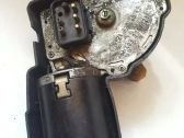 Tringlerie et moteur d'essuie-glace avant