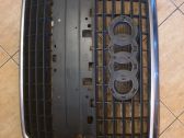 Front bumper upper radiator grill