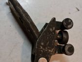 Sliding door middle roller runner