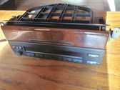 Radio / CD-Player / DVD-Player / Navigation