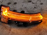 Mirror indicator light