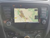 Radio/CD/DVD/GPS head unit