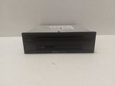 Radio / CD-Player / DVD-Player / Navigation