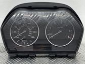 Geschwindigkeitsmesser Cockpit