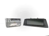 Radio/CD/DVD/GPS head unit