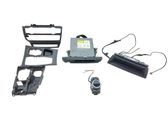 Radio/CD/DVD/GPS-pääyksikkö