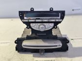Radio / CD-Player / DVD-Player / Navigation