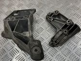 Engine mounting bracket