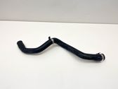 Tuyau de liquide de refroidissement moteur