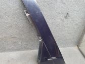 Moulures des vitres de la porte arrière