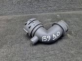 Tuyau de liquide de refroidissement moteur