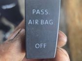 Interruptor de encendido/apagado del airbag de pasajero
