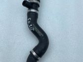 Tuyau de liquide de refroidissement moteur