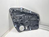 Rear window lifting mechanism without motor
