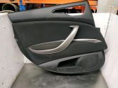 Moldura del tarjetero de la puerta trasera