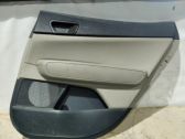 Moldura del tarjetero de la puerta trasera