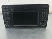 Radio / CD-Player / DVD-Player / Navigation