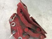 Engine bonnet/hood hinges