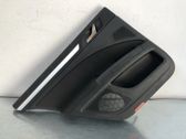Moldura del tarjetero de la puerta trasera