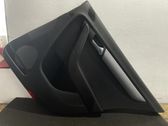 Moldura del tarjetero de la puerta trasera