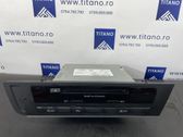 Радио/ проигрыватель CD/DVD / навигация