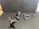 Fender mounting bracket
