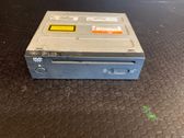 Radio / CD-Player / DVD-Player / Navigation