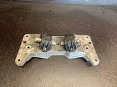 Gearbox mounting bracket