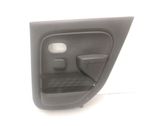 Moldura del tarjetero de la puerta trasera