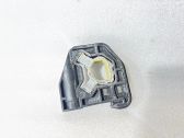 Radiator mount bracket