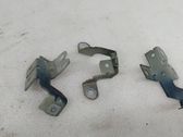 Fender mounting bracket