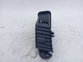 Kojelaudan keskiosan tuuletussuuttimen ritilä