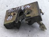 Serrure de porte avant